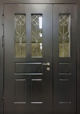 Полуторная термодверь с тройным остеклением и решетками Полуторная термодверь с тройным остеклением и решетками