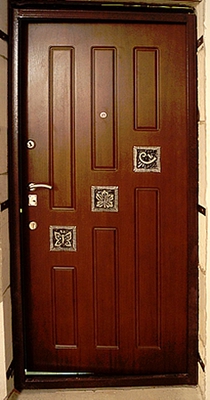 Дверь с ковкой Дверь с ковкой
