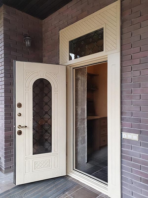 Дверь для высокого проема