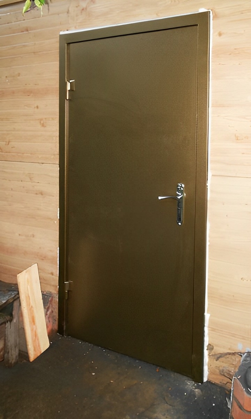 Дверь с порошковым покрытием