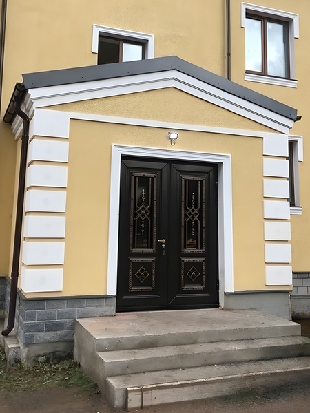 Двустворчатая дверь